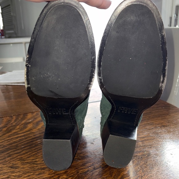 Forrest Green FRYE Jean Chelsea Boots - Picture 5 of 7